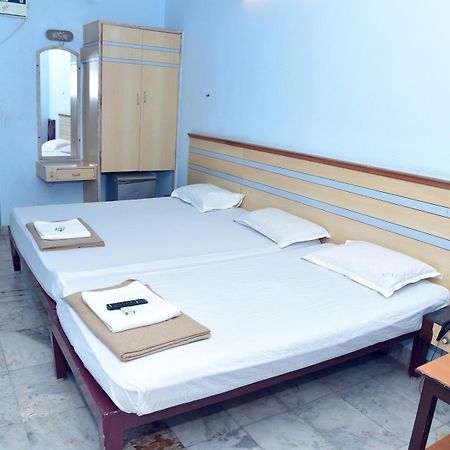 Hotel Aditya 퐁디셰리 외부 사진
