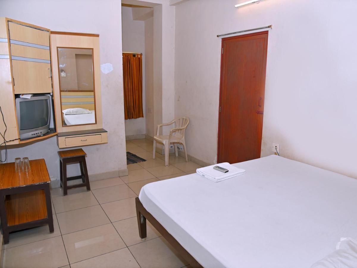Hotel Aditya 퐁디셰리 외부 사진