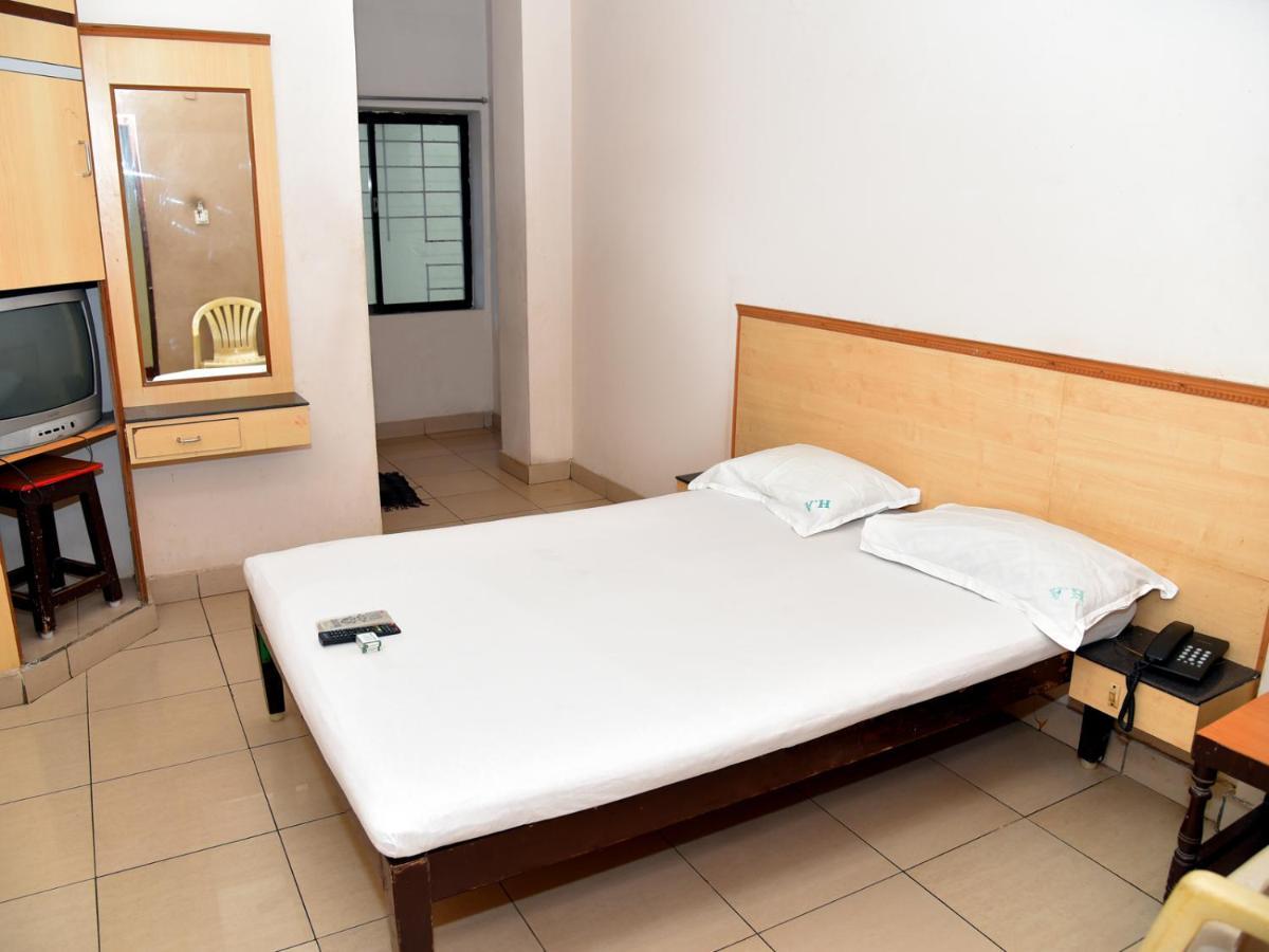 Hotel Aditya 퐁디셰리 외부 사진
