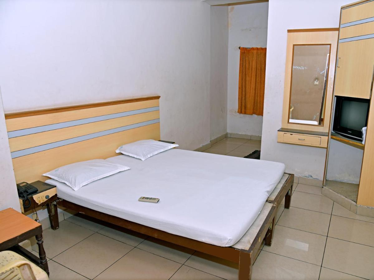Hotel Aditya 퐁디셰리 외부 사진